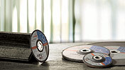 BOSCH Expert for Metal cutting and grinding discs for all your metal working applications
