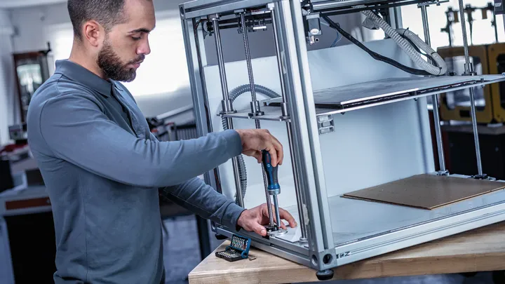 Object #200667628: 8140216_app_web_05