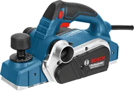 Cepilladora Bosch GHO 26-82 D con profundidad regulable.