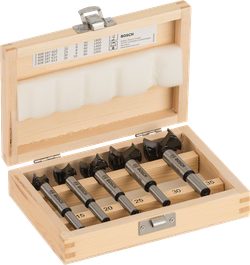 5-teiliger Hartmetall-Scharnierfräsersatz von Bosch .