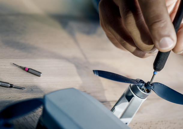 Präzisions-Schraubendreherbit von Bosch für die Elektronikreparatur.