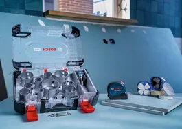 Bosch PRO Multi Material PC Plus Lochsägen-Set und Maßband.