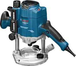Défonceuse Bosch GOF 1250 CE avec poignées ergonomiques.