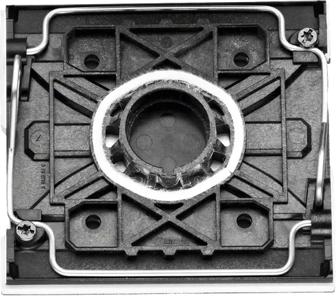 Plateau orbital Bosch 110x100 mm pour outil de ponçage.