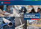 Outils Bosch Professional sur un fond de chantier, incluant des tubes et des mains au travail.