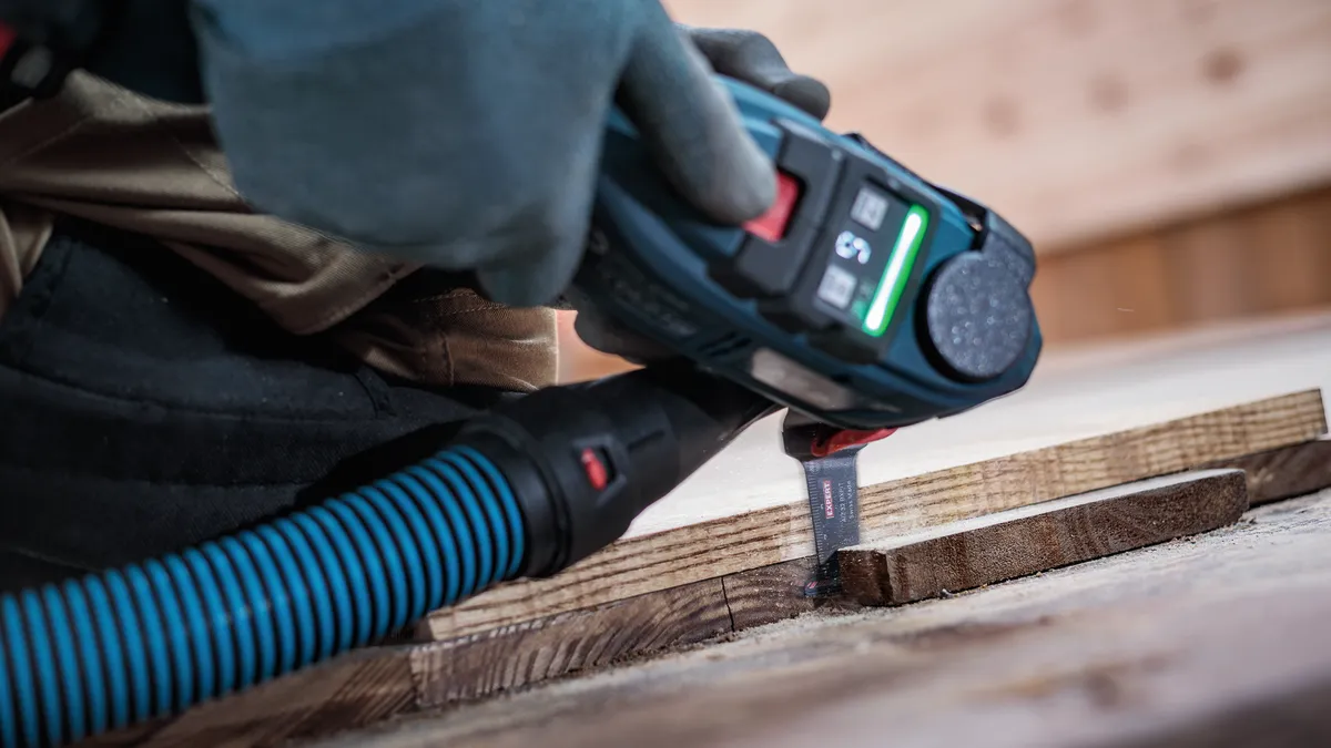 Object #200656068: 8418835_app_web_10