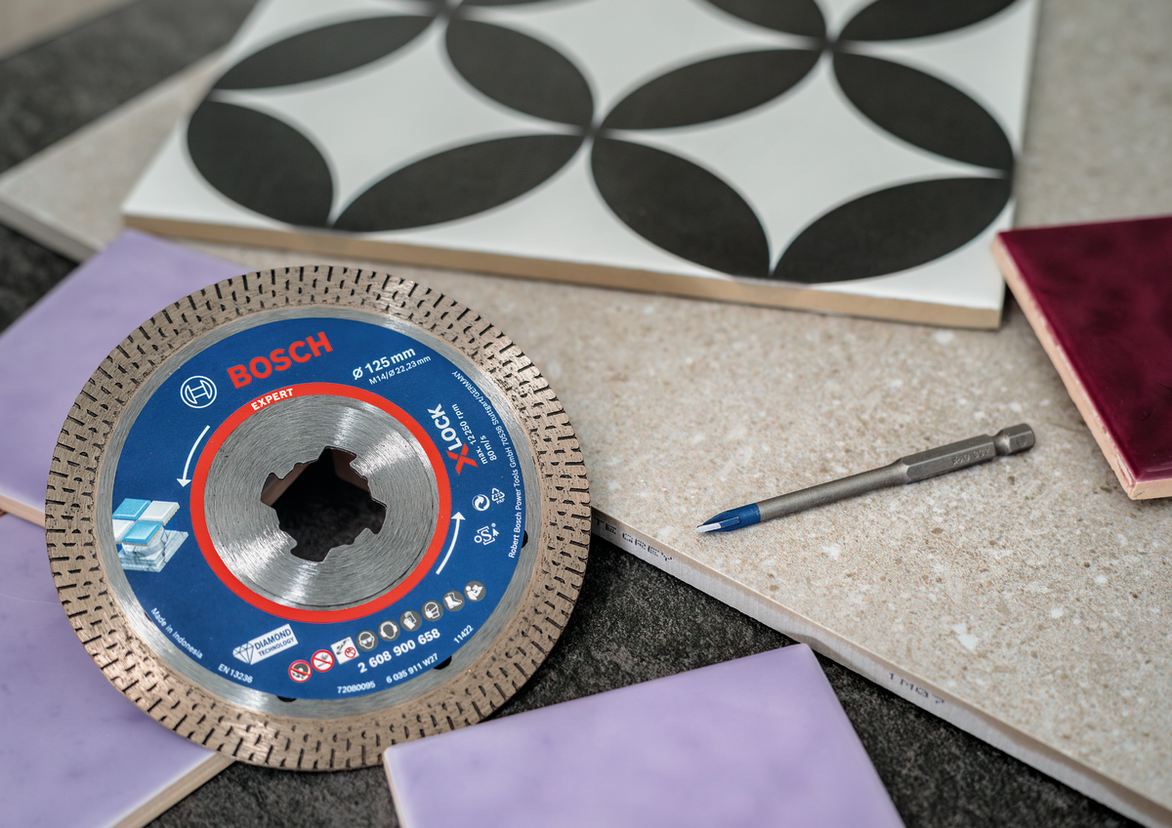 Bosch Expert Hard Ceramic Kit cutting disc for tiles.