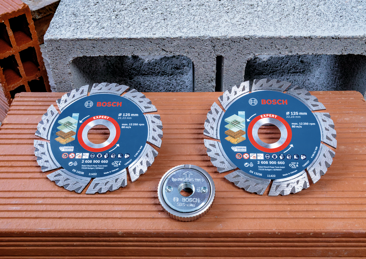 Bosch EXPERT Multi Material Diamanttrennscheibe 125 mm mit Klickmutter.
