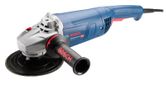 Esmerilhadeira angular Bosch GWS 22 U, disco de 180 mm de diâmetro.
