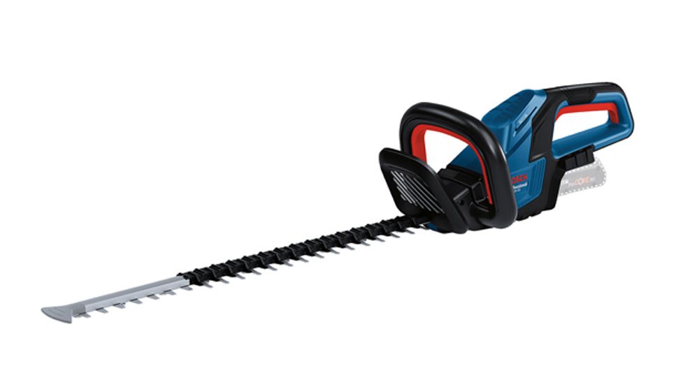 Um cortador de cerca Bosch Professional azul sobre um fundo branco.