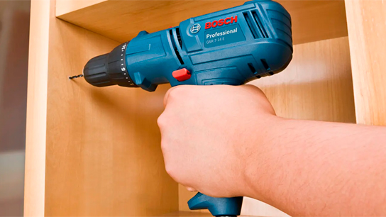 Como a parafusadeira e furadeira Bosch GSR 7-14 E contribui para um futuro mais sustentável