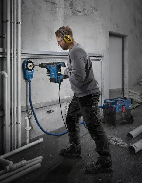 Perforadora rotativa Bosch GBH 6-42 para perforación en pared de hormigón.