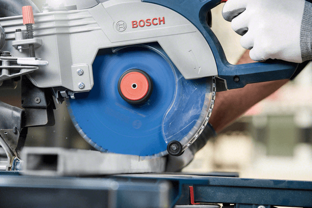 Bosch Kreissägeblatt Expert for Aluminium 216x30x2,6mm 64 Zähne 2608644110 