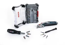 Ensemble d'embouts de précision Bosch et kit de couteaux utilitaires pour des tâches polyvalentes.