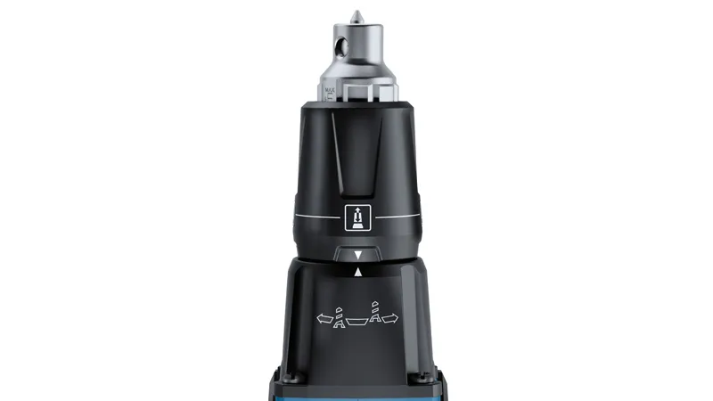 Dettaglio frontale dell'avvitatore Bosch GTB 18V-45 in kit combinato.