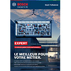 Un affichage d'outils Bosch Professional montre une variété d'outils dans un cadre éclairé.
