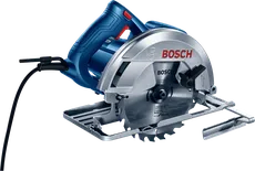 Ruční okružní pila Bosch GKS 150 na řezání dřeva.