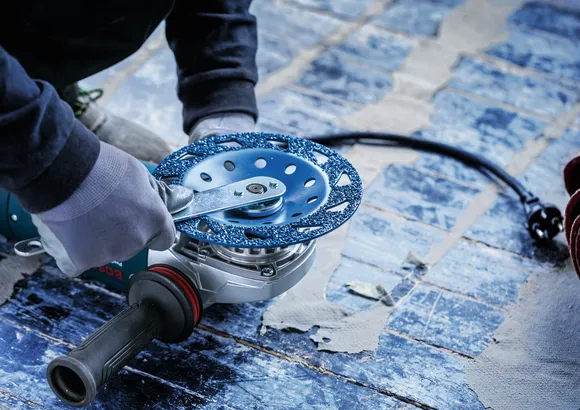 Diamantový hrncový kotouč Bosch pro broušení ploch.