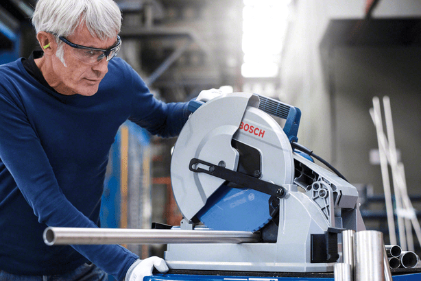 Bosch Professional Kreissägeblatt Standard for Steel Stahl, 136 x 20 x 1,6 mm, 30 Zähne, Zubehör Akku Kreissäge 