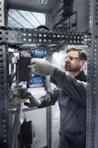 Bosch ISR 18V-30 PHX Schraubendreher, verwendet für Montagearbeiten.