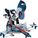 Bosch GCM 18V-216 DC batteridrevet kap-/geringssav med 216 mm klinge.