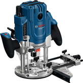 Bosch GOF 20-12 overfræser med ergonomiske håndtag.