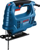 Scie sauteuse Bosch GST 680 pour une coupe courbe précise.