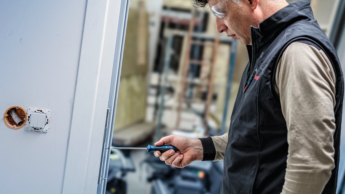Object #200667898: 8140228_app_web_03