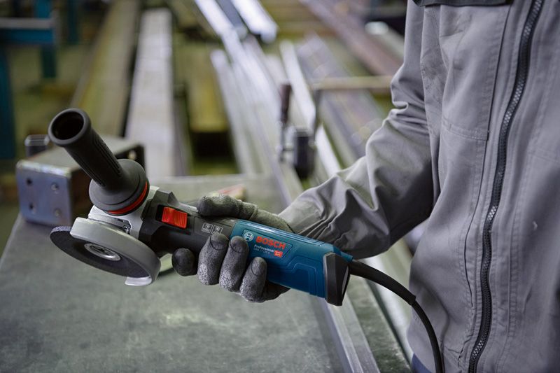 Bosch GWS 14-125 S angle grinder with X-LOCK system.