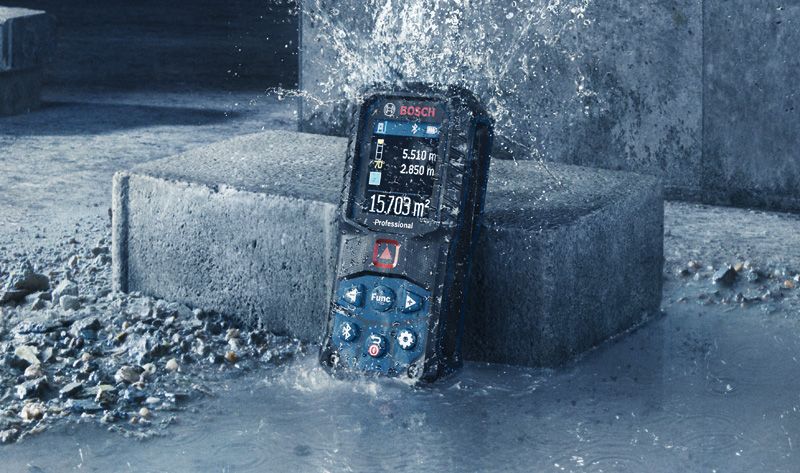 Laser distance meter splashed.