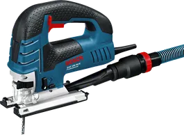 Bosch GST 150 BCE szúrófűrész 780 W teljesítménnyel és 150 mm-es fa vágási mélységgel.