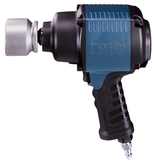 Bosch 3/4 inch impact wrench, 900 Nm torque.