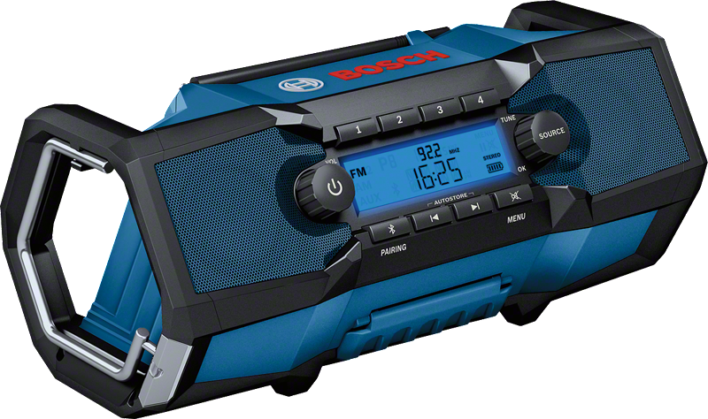 Autoradio Bosch GPB 18V-2 C con display FM digitale.