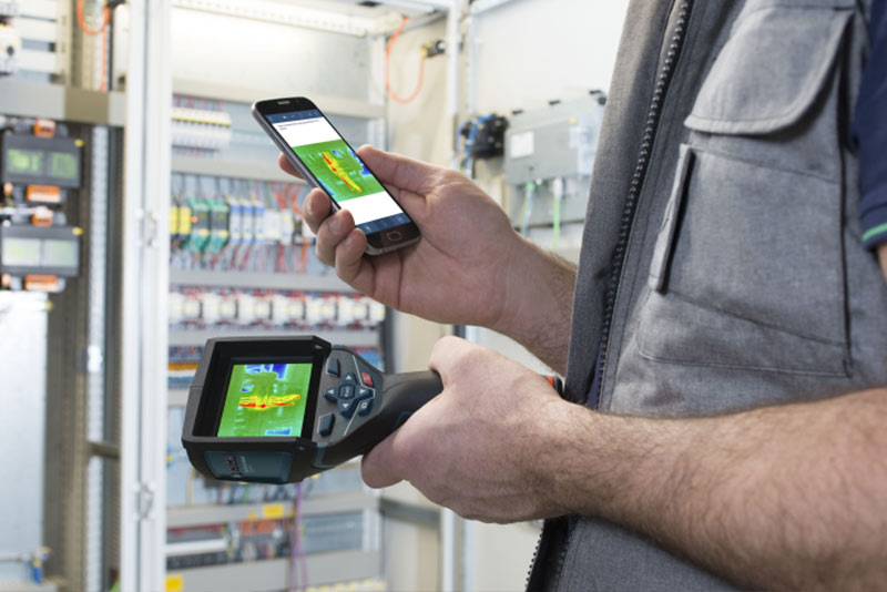 Проверка кабелей на предмет повреждений и перегрузки