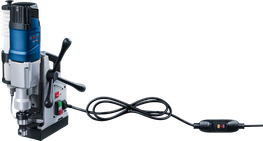 Магнитная дрель Bosch GBM 50-2 с набором принадлежностей.