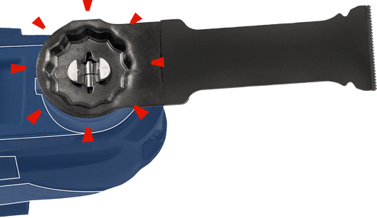 Боковая рукоятка крепится к синему электроинструменту.