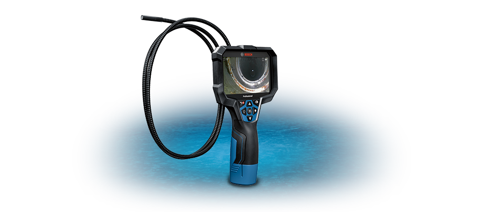 Endoskop Bosch Professional z elastyczną kamerą i przyciskami.