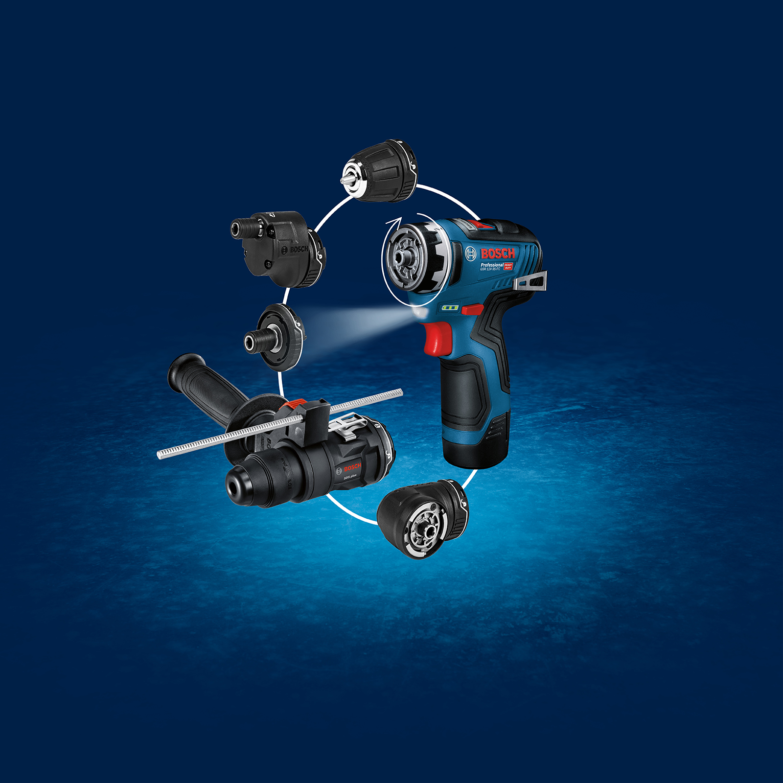 En blå Bosch Professional batteridrill med tillbehör på mörk bakgrund.