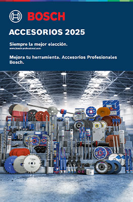 Una variedad de herramientas Bosch Professional en un almacén, con diferentes accesorios en colores vivos.