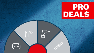 Šedý akční kruh se symboly nástrojů a červeným textem "PRO DEALS".