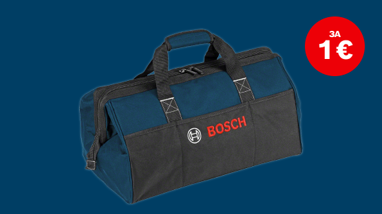 Синя чанта за инструменти Bosch Professional стои на едноцветен син фон, с червена ценова етикет.