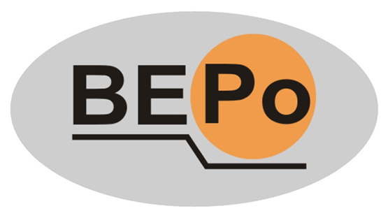 Logo BEPo: černý nápis na šedém pozadí s oranžovou koulí.