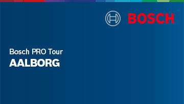Bosch-logo, teksten "Bosch PRO Tour AALBORG" på blå baggrund.