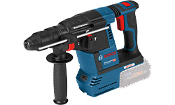 Ein blauer Bosch Professional Akku-Hammer liegt auf weißem Hintergrund.