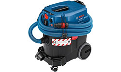 Um aspirador azul Bosch Professional está em um fundo preto.