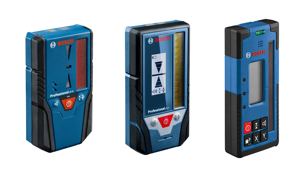 Trois télémètres laser Bosch en bleu et noir, avec écrans et boutons. Différents modèles.