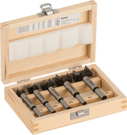 Conjunto de 5 brocas de corte em carboneto de tungsténio para dobradiças Bosch .