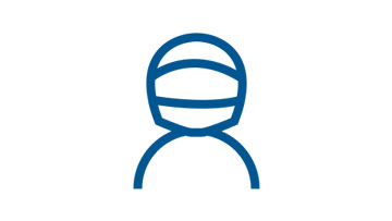 Icoon van een persoon met een verband om het hoofd, eenvoudige en kleurrijke stijl in blauw.