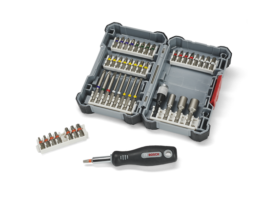 Bosch 32-delers skrutrekkerbits- og pipesett i etui.
