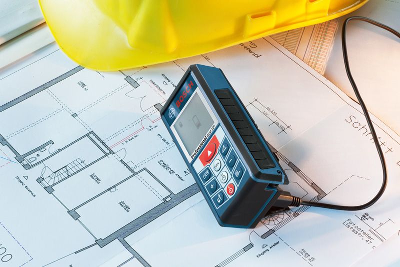 Dispozitiv de măsurare cu laser GLM 100.